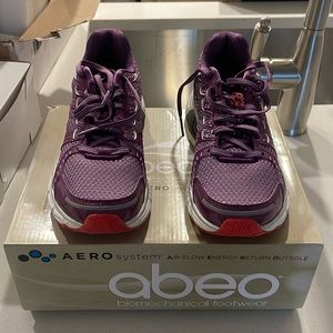 Abeo orthopedic running shoes